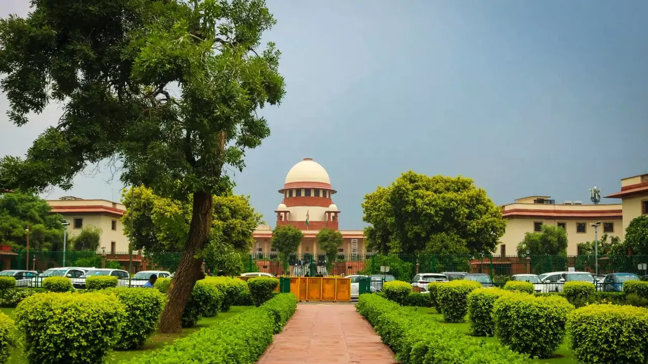 Presiding Officers Of Commercial Courts Should Be Imparted Training: Supreme Court